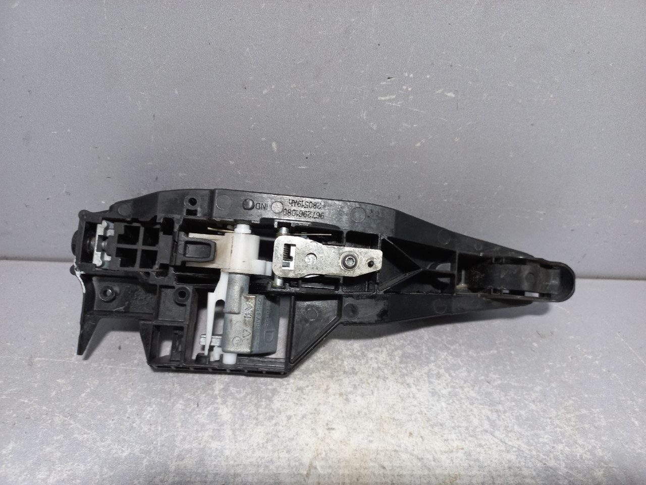RUCKA VRATA PEUGEOT 2008 > 13-16 9672961080