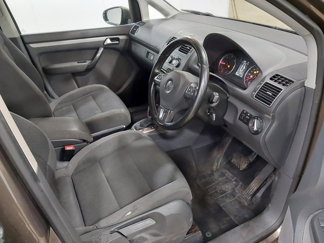 VW TOURAN 1.6 2011 MJENJAC MOTOR CAYC DIJELOVI