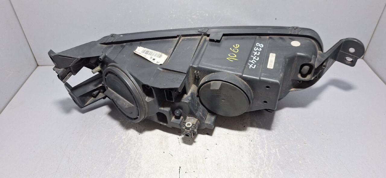 DIJELOVI FAR CITROEN C4 PICASSO > 13-16 9800480680