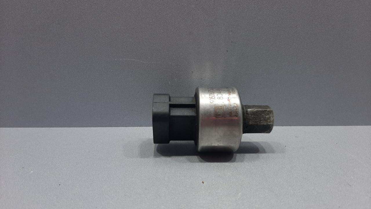 PRESOSTAT KLIME OPEL OMEGA B > 94-99 90506752