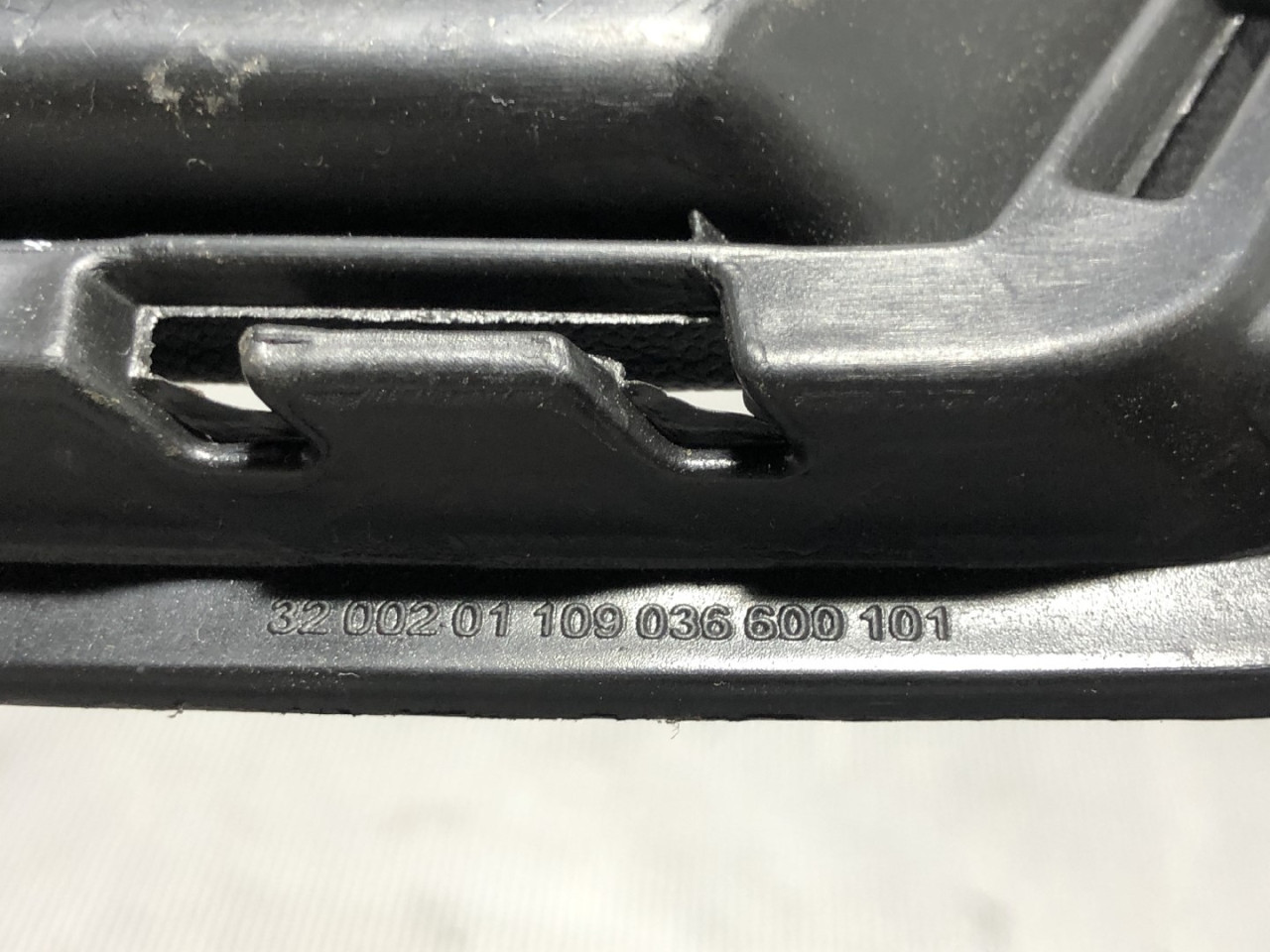 PLASTIKA BRANIKA VW GOLF 7 > 12-16 3200201109