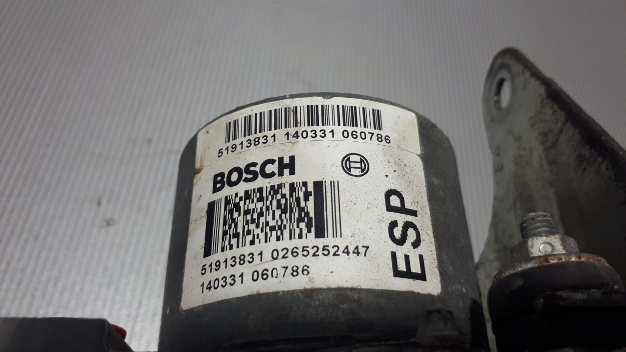 DIJELOVI ABS ELEKTRONIKA FIAT 500 > 07-15 51913831