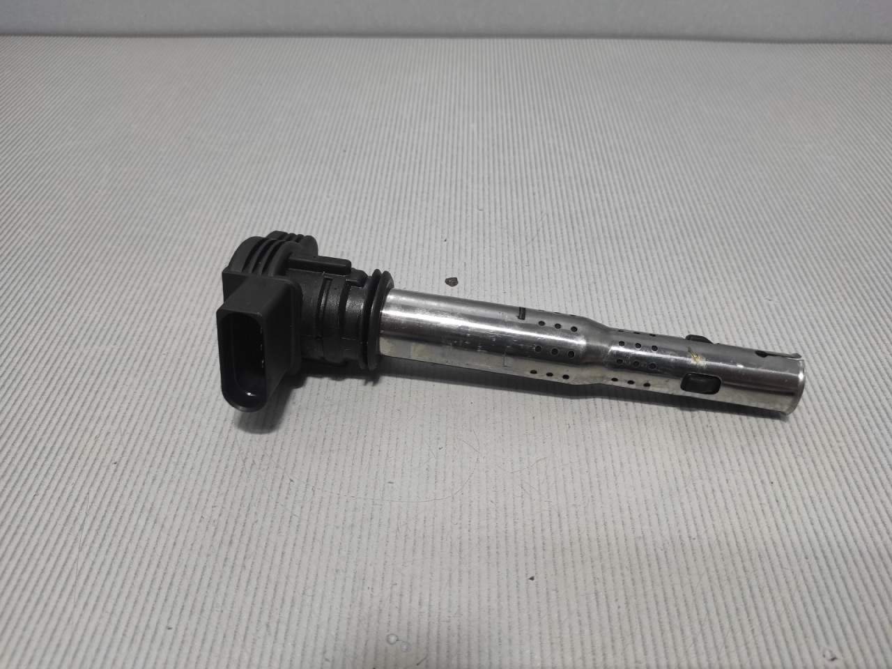 DIJELOVI BOMBINA AUDI A3 > 03-08 07K905715F