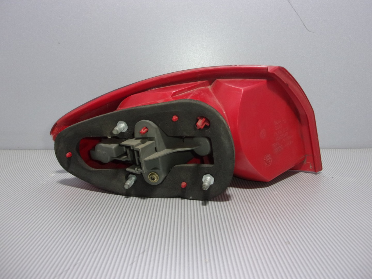 STOP SVJETLO ALFA ROMEO 147 > 00-05 AA340016 46556347