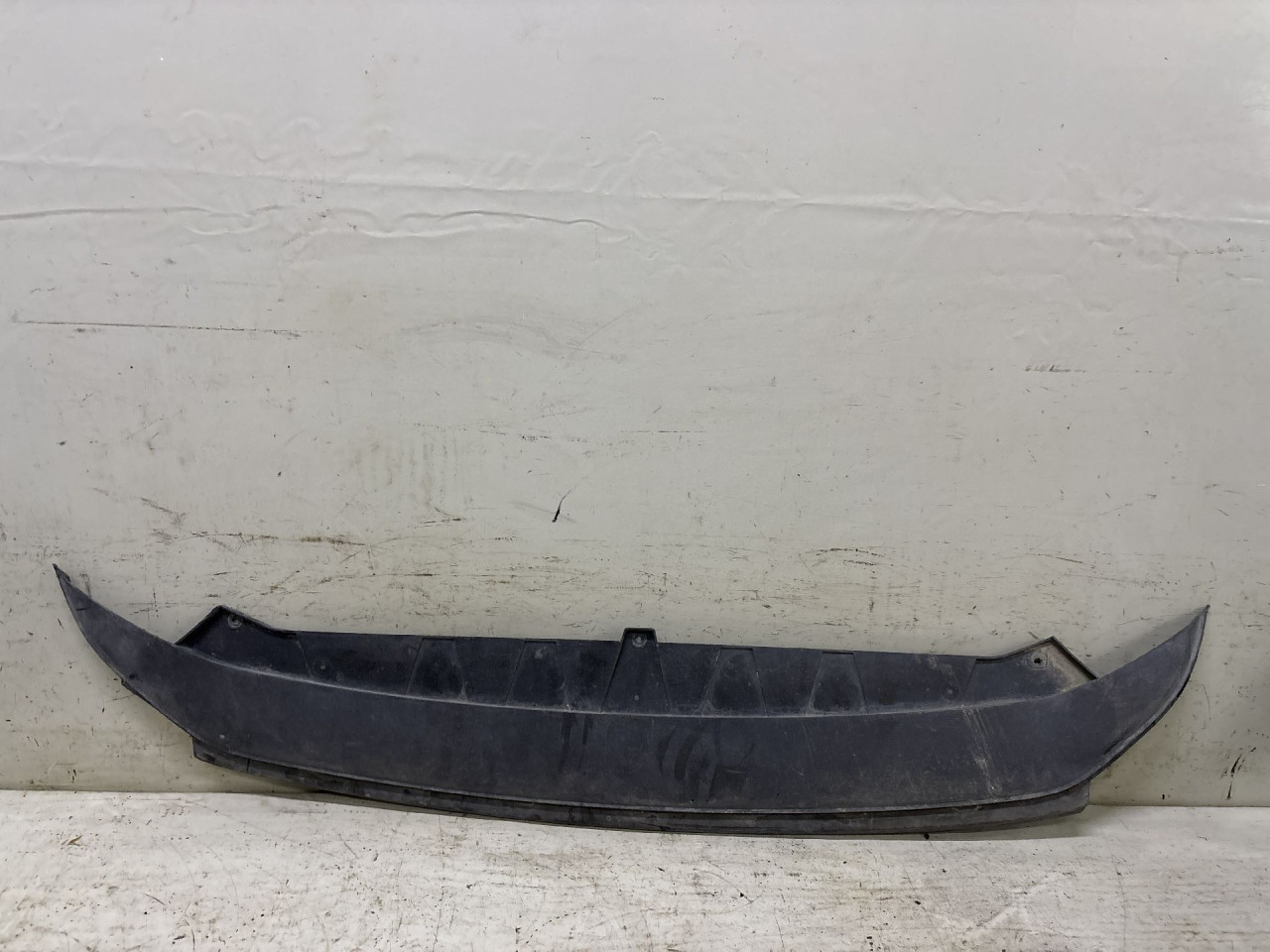 PLASTIKA BRANIKA VW PASSAT B7 > 10-14 3AA805903