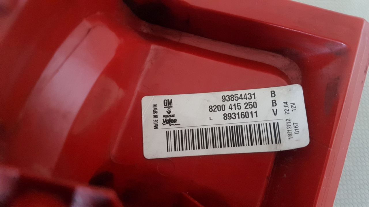 STOP SVJETLO RENAULT TRAFIC > 07-14 8200415250