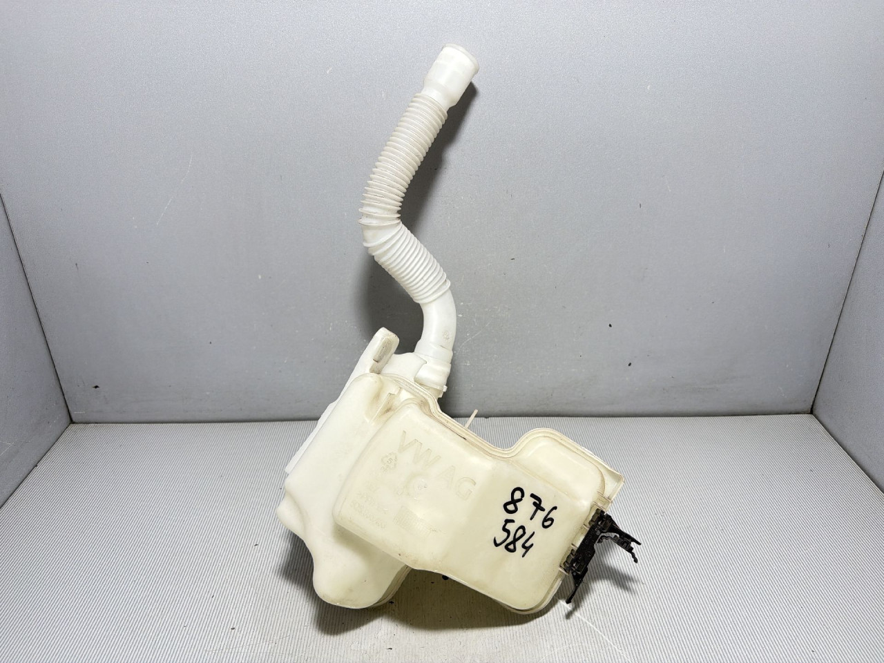 DIJELOVI BOCA VODE BRISACA SKODA KODIAQ > 21- 2.0 5QS955453