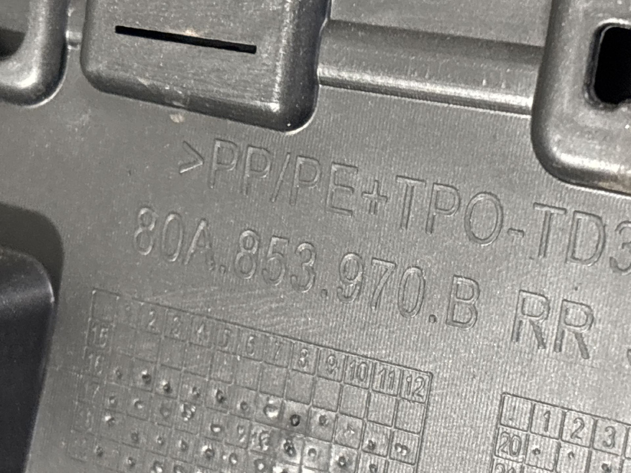 DIJELOVI LAJSNA AUDI Q5 (FY) > 17 - 20  80A853970B