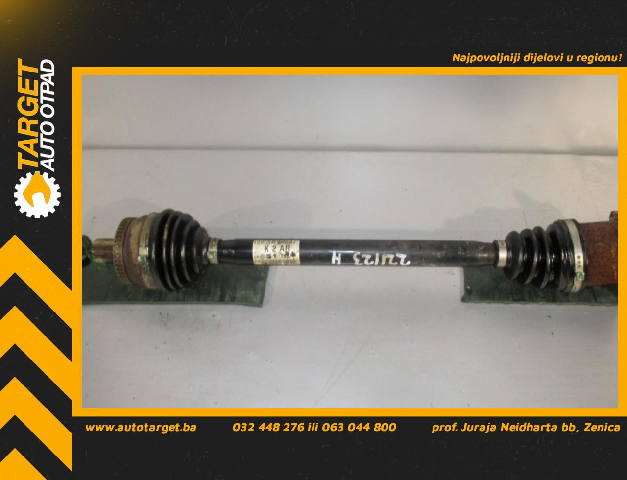 DIJELOVI POLUOSOVINA AUDI A4 (B7) > 04-07 8E0407272AR