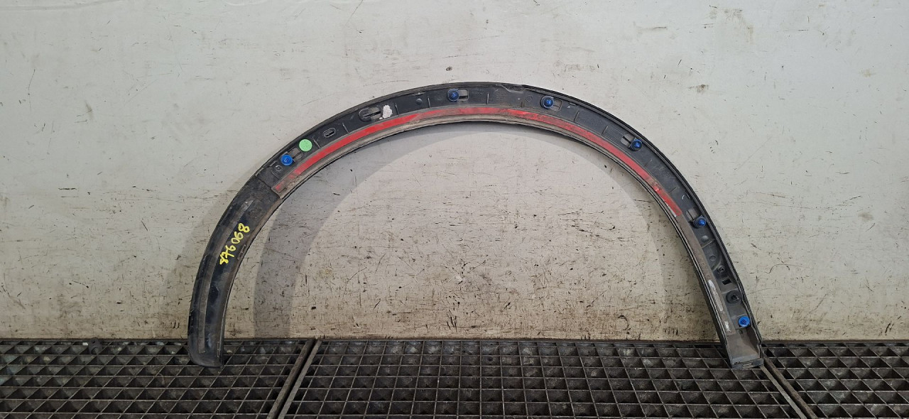 DIJELOVI RUB BLATOBRANA AUDI Q3 > 11-15 2.0 8U0853817B
