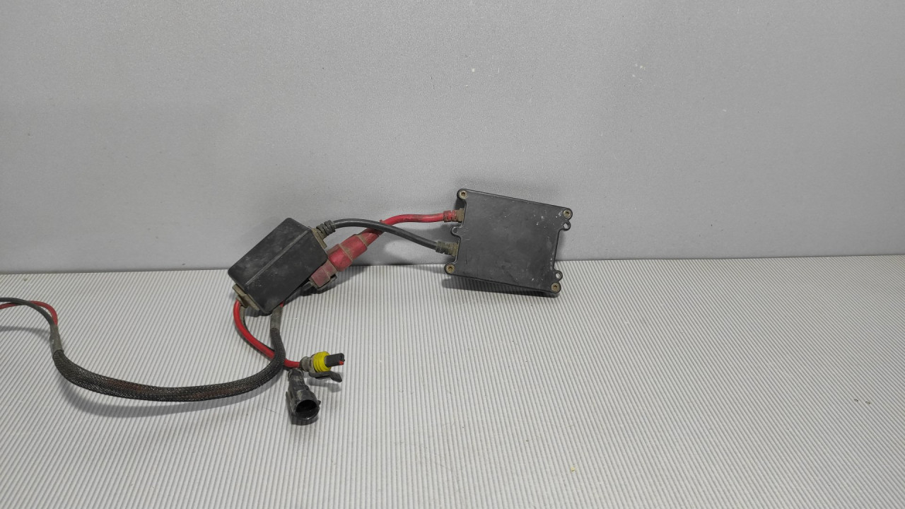 BALAST FARA RENAULT LAGUNA > 01-05 103877964