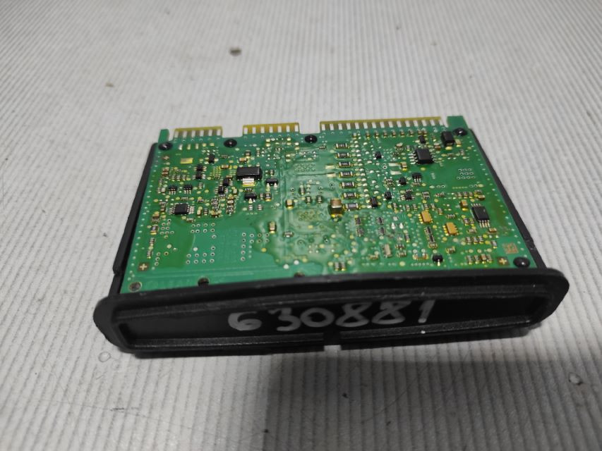 ELEKTRONIKA MODUL BMW SERIJA 3 (F30/F31) > 11-14 7316147