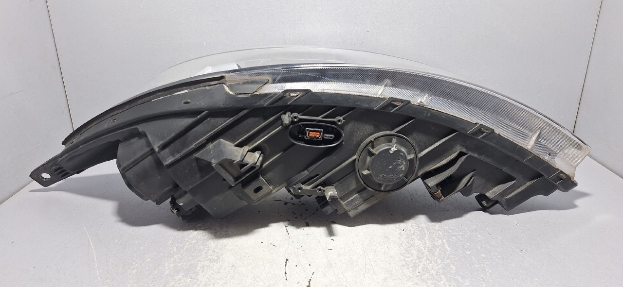 DIJELOVI FAR KIA SPORTAGE > 11-15 921023WXXX