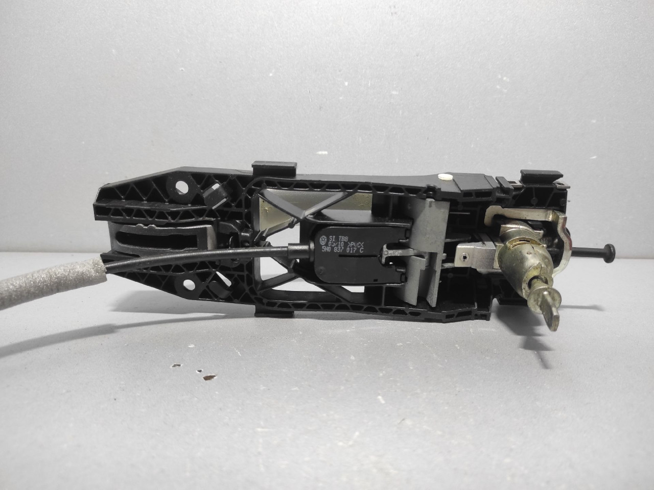 DIJELOVI RUCKA VRATA VW GOLF 6 > 08-12 5N0839885H