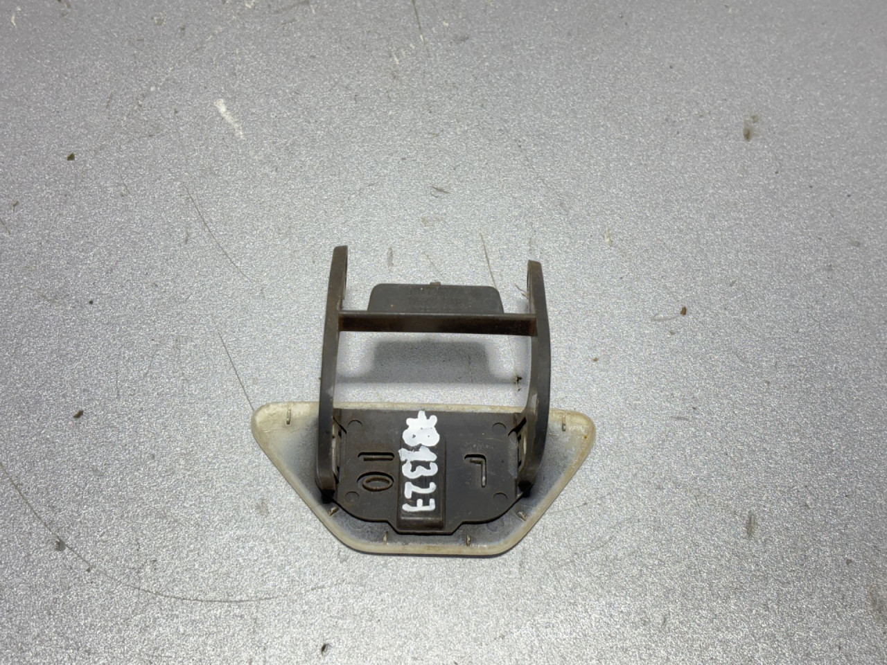 PLASTIKA BRANIKA BMW SERIJA 5 (F10/F11) > 10-13 5111720