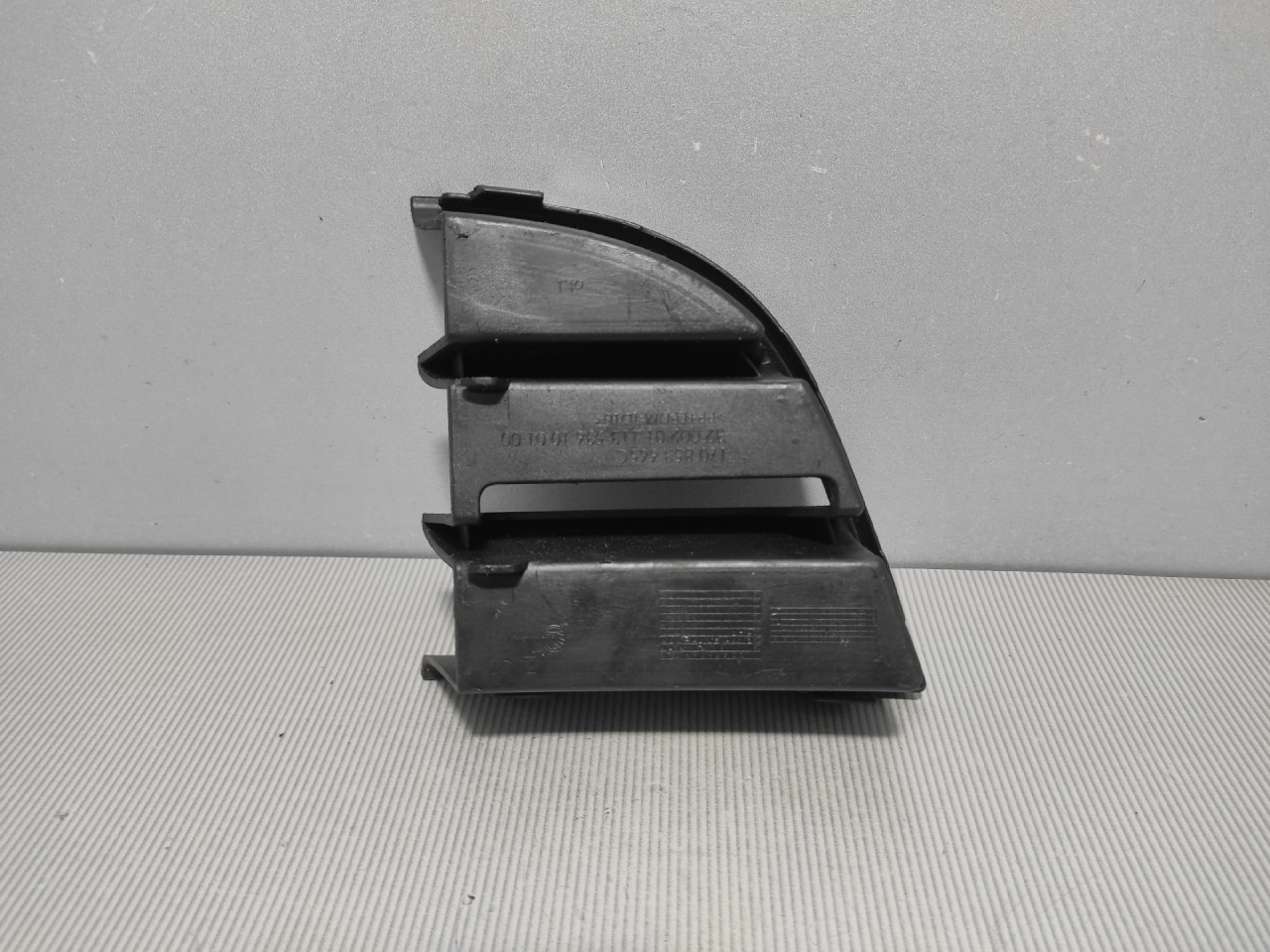 PLASTIKA BRANIKA SKODA OCTAVIA > 08-13 1Z0853665C