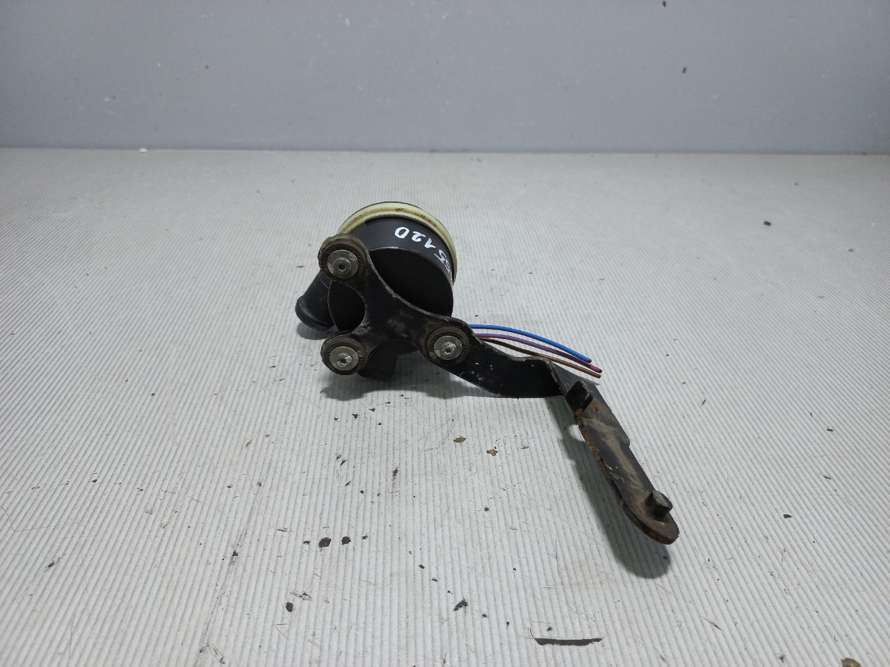 DIJELOVI POMOCNA PUMPA VODE VW PASSAT B6 > 05-10 2.0 5N0965561A