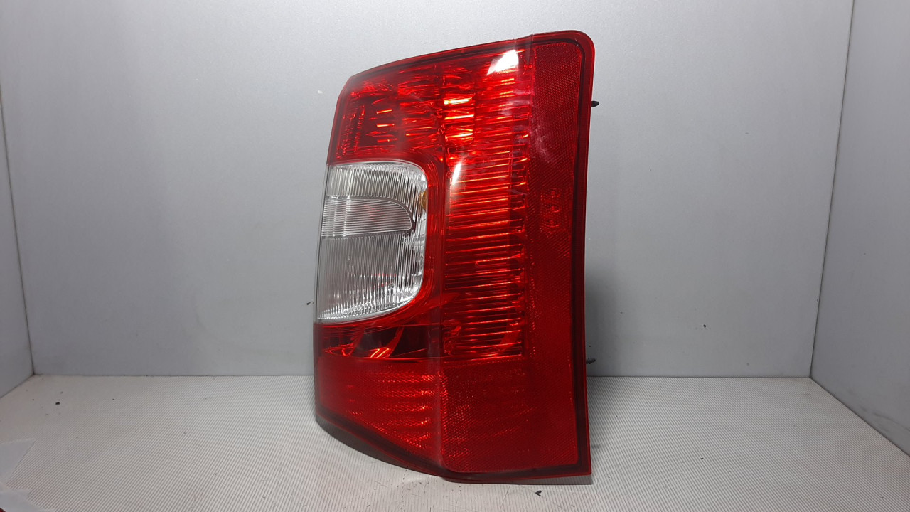 STOP SVJETLO CHRYSLER/DODGE TOWN > 90-16 05182530AE