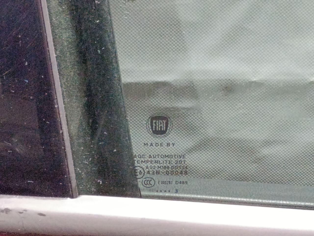 DIJELOVI STAKLO FIAT 500L > 12-17