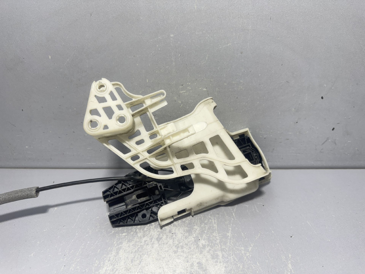 DIJELOVI RUCKA VRATA VW TIGUAN > 07-11 1K8837885F