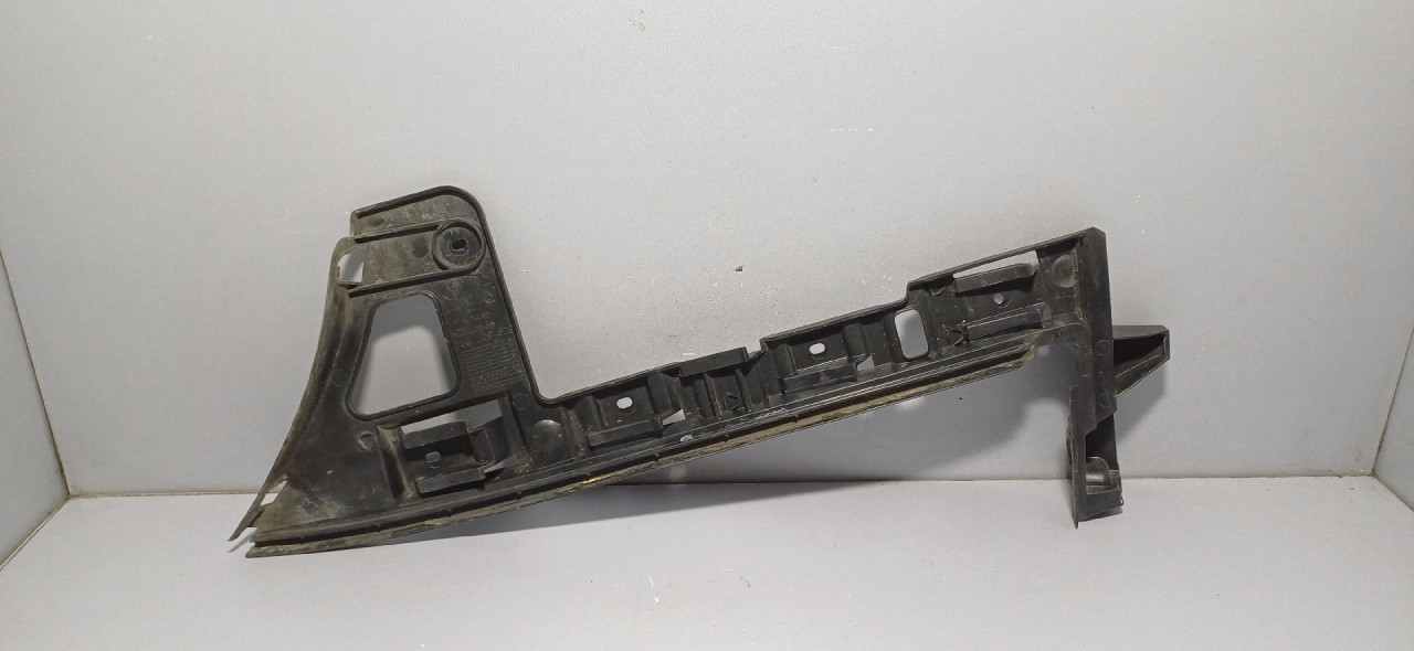NOSAC ZADNJEG BRANIKA VW PASSAT B6 > 05-10 3C9807394