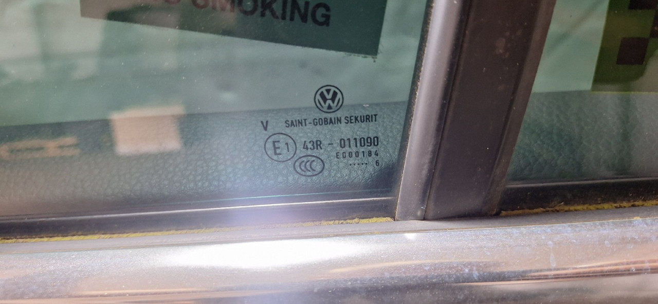 DIJELOVI STAKLO VW PASSAT B8 > 14-19 1.6