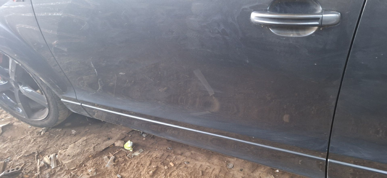 DIJELOVI VRATA AUDI Q7 (4L) > 06-09 3.0 4L0831051A