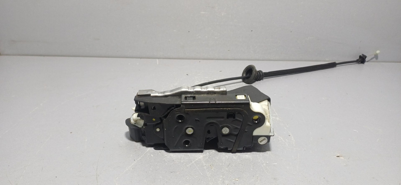 DIJELOVI BRAVA VRATA VW SHARAN > 10- 5K2837015D