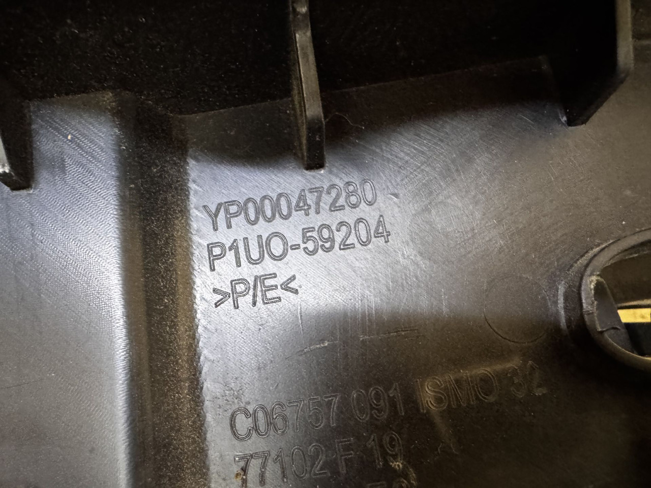 DIJELOVI NOSAC OPEL GRANDLAND > 17 - YP00047280