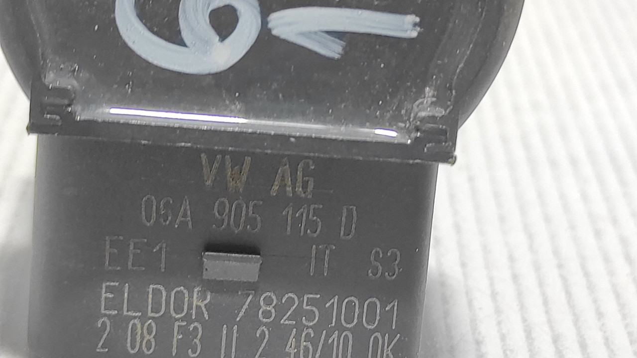 DIJELOVI BOMBINA AUDI A3 > 96-03 06A905115D
