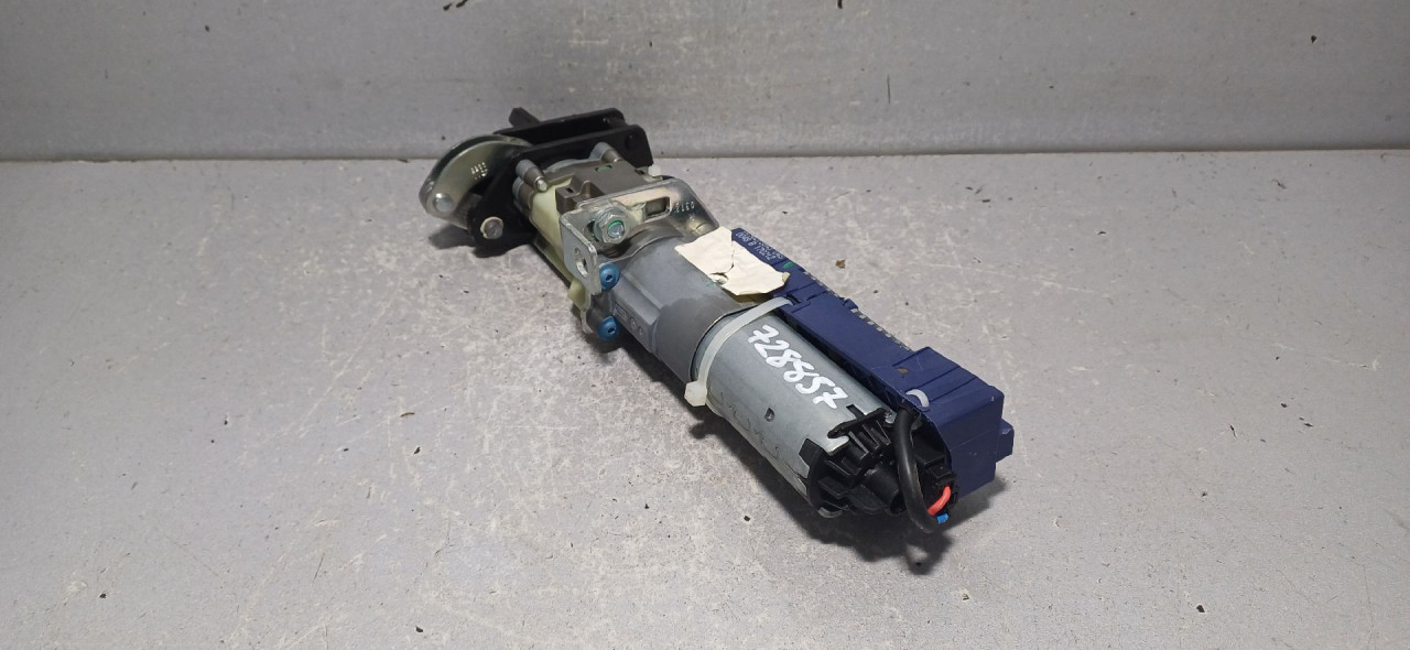 DIJELOVI MOTORIC GEPEKA VW PASSAT B7 > 10-14 3C9827384J