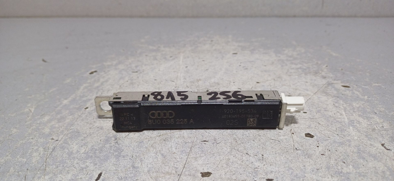 DIJELOVI ANTENA AUDI Q3 > 11-15 8U0035225A