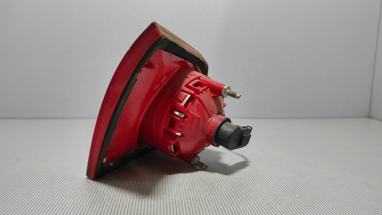 STOP SVJETLO VW PASSAT B6 > 05-10 3C9945094