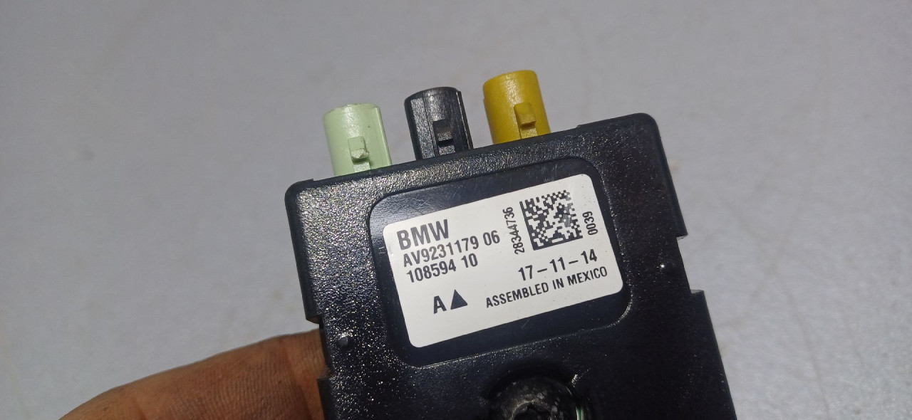 ANTENA BMW SERIJA 3 (F30/F31) > 15-18 AV9231179