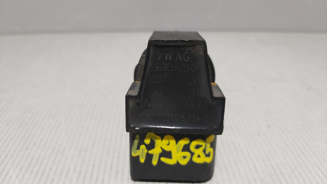 DIJELOVI BOMBINA VW GOLF 4 > 97-03 036905715G