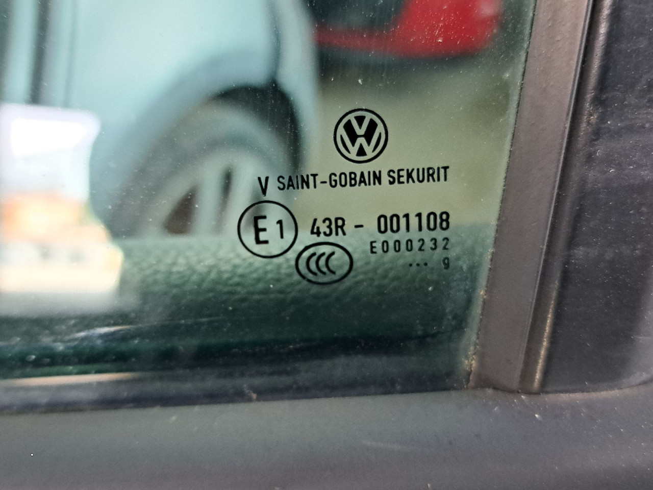 DIJELOVI STAKLO VW GOLF 6 > 08-12
