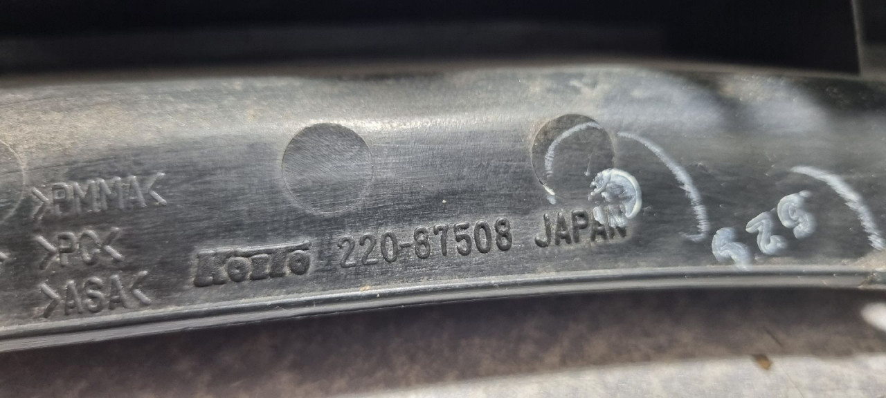 STOP SVJETLO MITSUBISHI LANCER > 02-08 22087508
