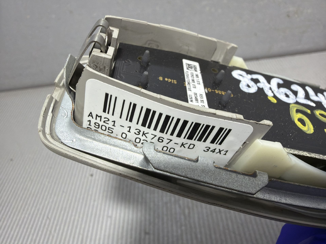DIJELOVI RASVJETA U KABINI FORD S-MAX > 10-15 2.0 AM2113K767KD