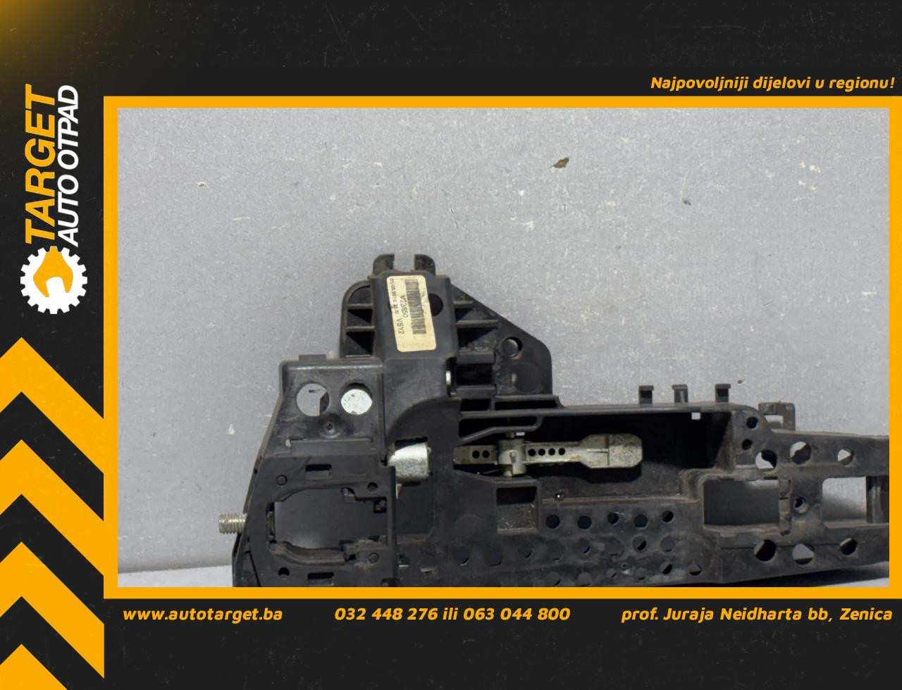 DIJELOVI RUCKA VRATA AUDI Q5 > 08-11 2.0 8T01837885