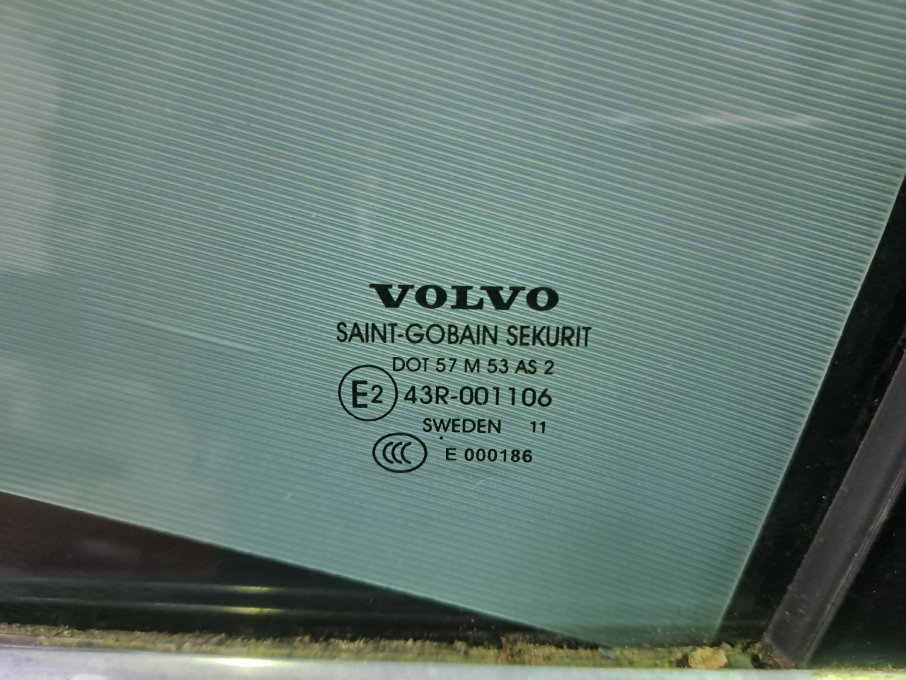 DIJELOVI STAKLO VOLVO XC70 > 07-13