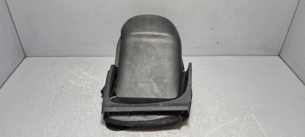 POKLOPAC NA BLATOBRANU VW CADDY > 03-10 1T0075111