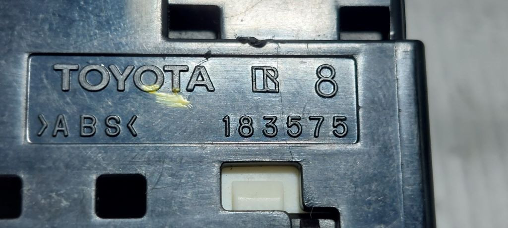 DIJELOVI PREKIDAC TOYOTA AVENSIS > 03-07 183575