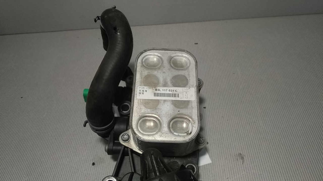 DIJELOVI HLADNJAK ULJA VW POLO > 09-14 03L117021C