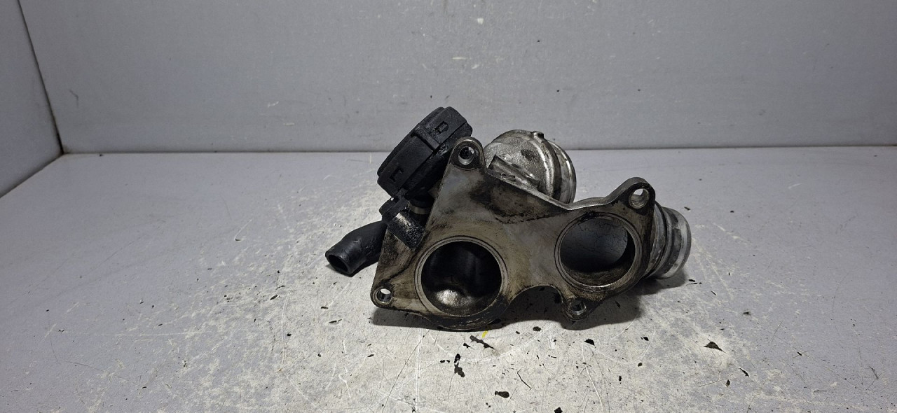 DIJELOVI CRIJEVO VOLVO V40 > 12-16 2.0