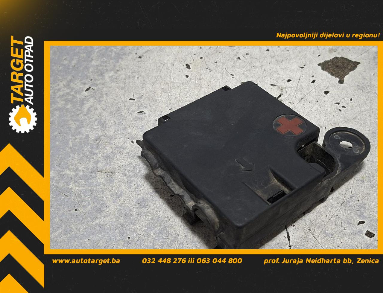 DIJELOVI KLEMA AUDI A4 (B8) > 07-11 2.0 8K0937517A
