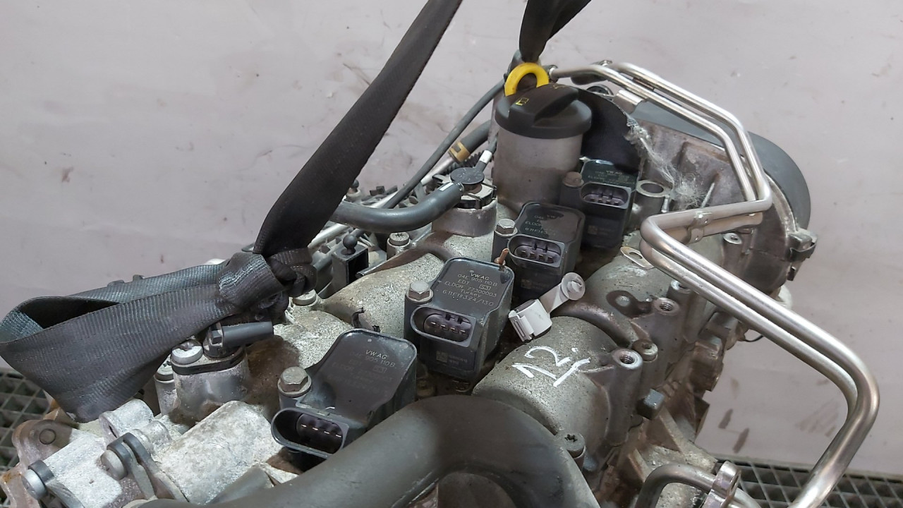 DIJELOVI BOMBINA VW GOLF 7 > 12-16 04E905110B