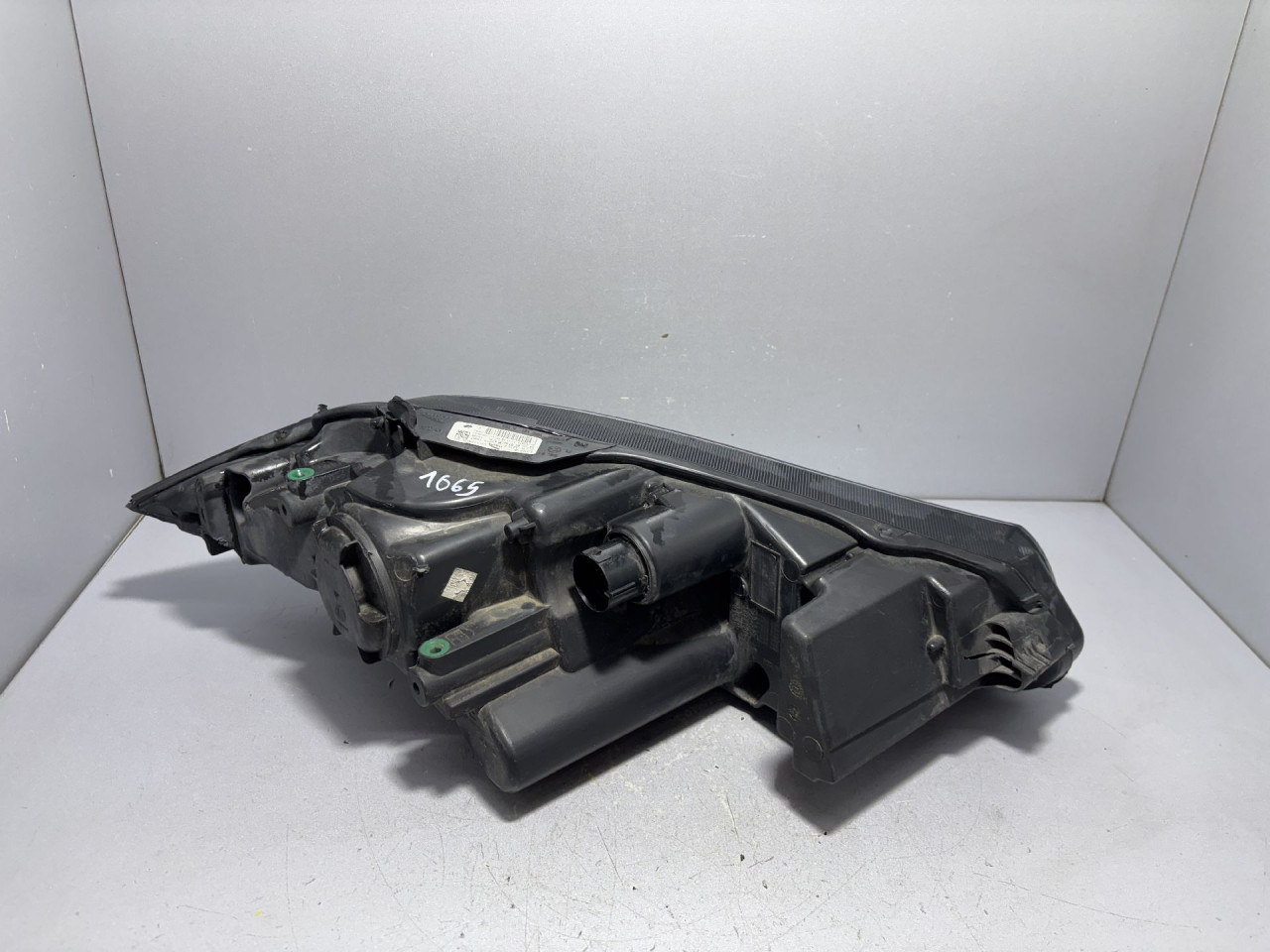 DIJELOVI FAR OSTECEN JAGUAR XF (X250) > 08-15