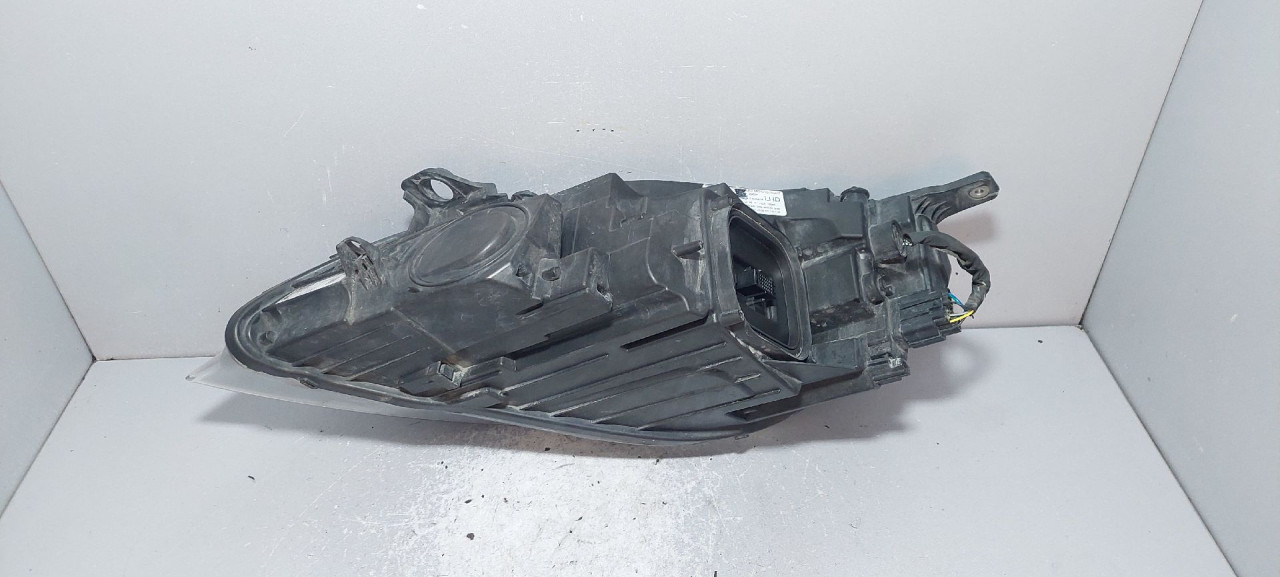 DIJELOVI FAR VOLVO V40 > 12-16 31420448