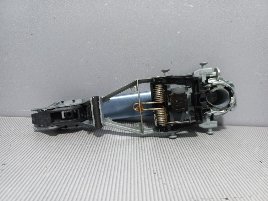 RUCKA VRATA SKODA OCTAVIA > 08-13 5J0837885C