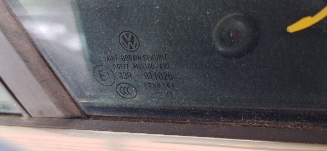 DIJELOVI STAKLO VW PASSAT B8 > 14-19 1.6